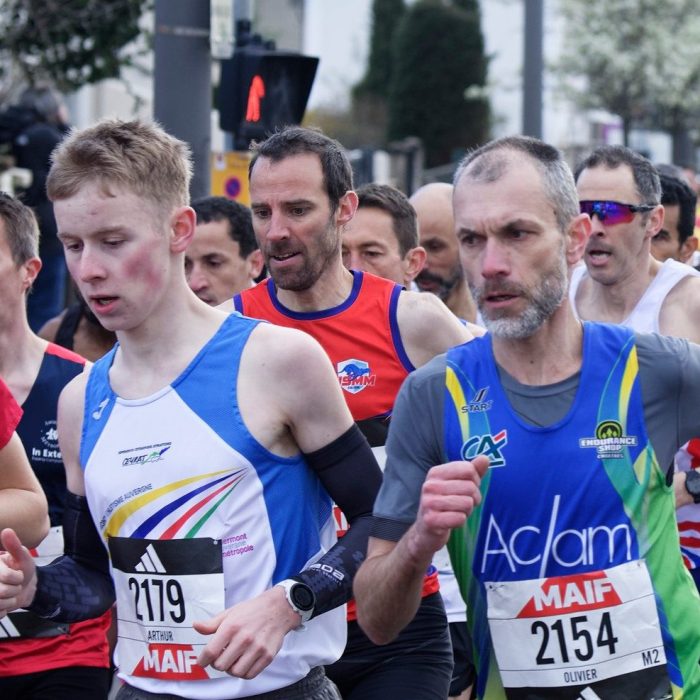 Arthur Cavard lors des championnats de France de 10km à Houilles (2023)